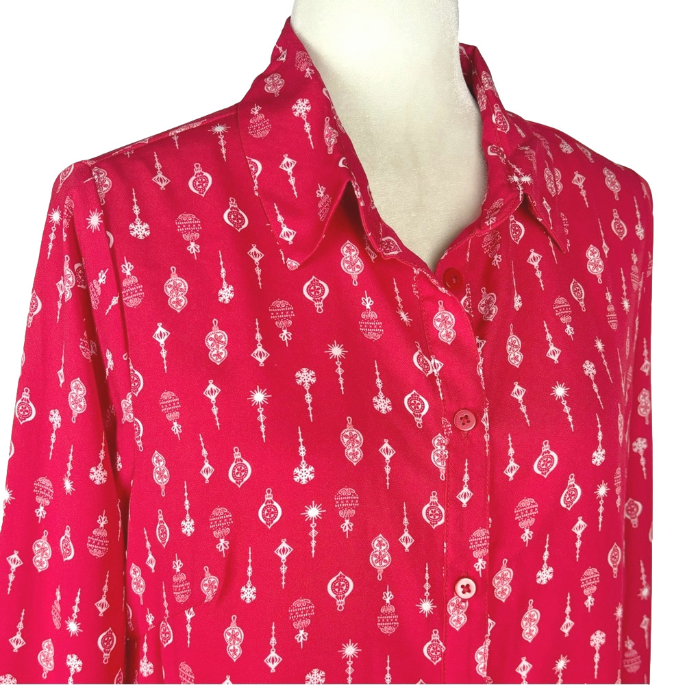 Red Christmas ornament print shirt